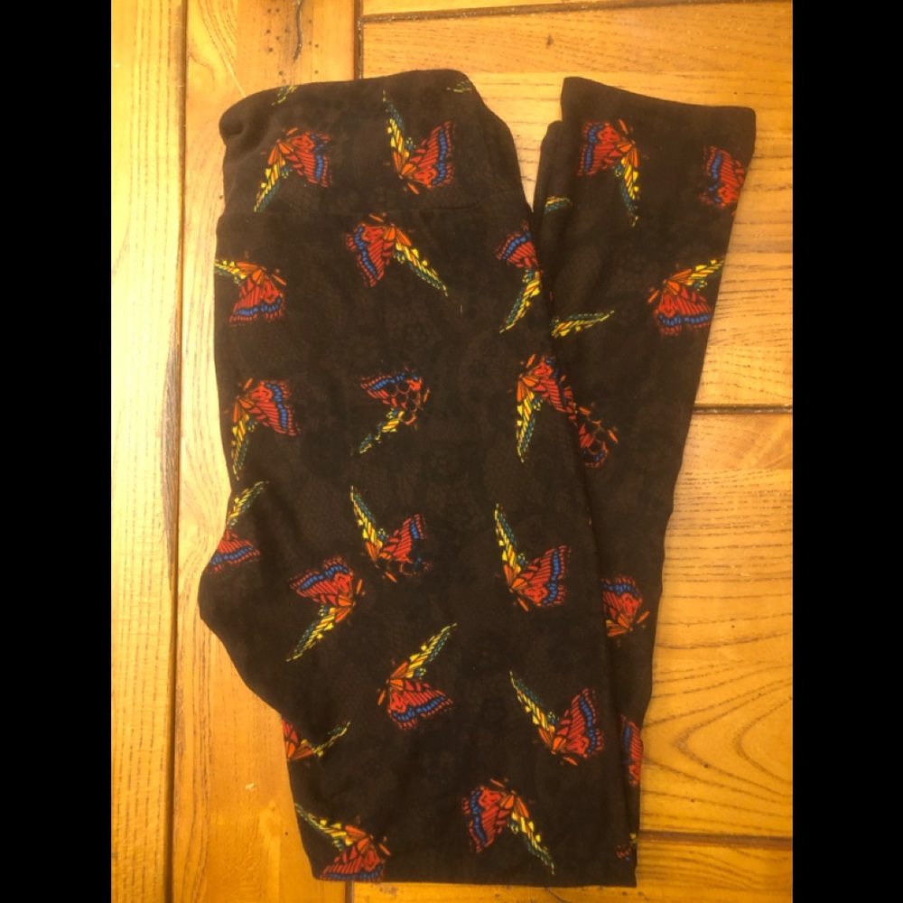 Lularoe butterfly leggings OS